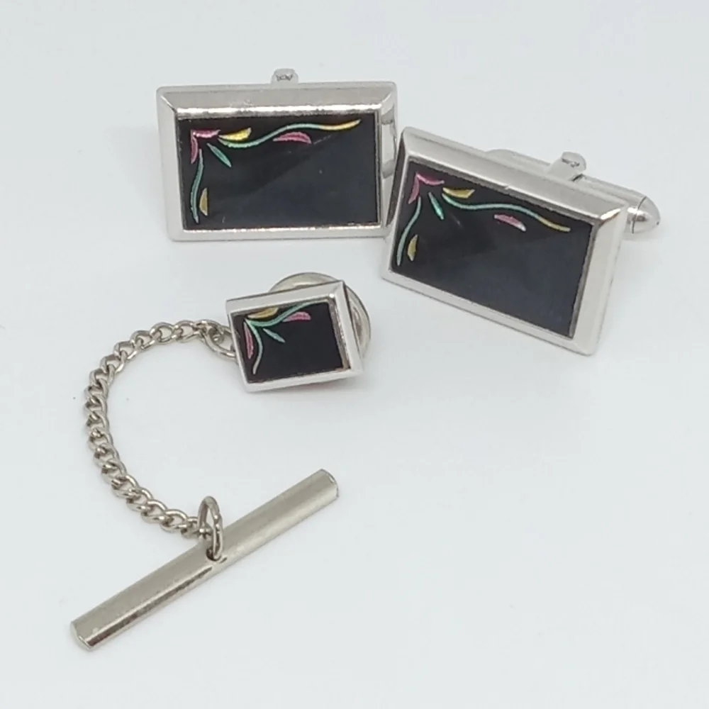 * vintage Mens SWANK tie pin & cufflinks set black with colorful edgework